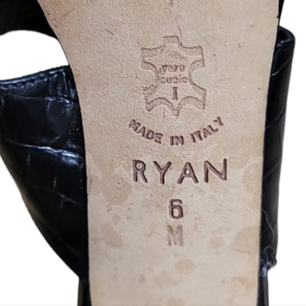 Brighton Ryan Black Croc Embossed Leather Sandals Square Toe Sz 6